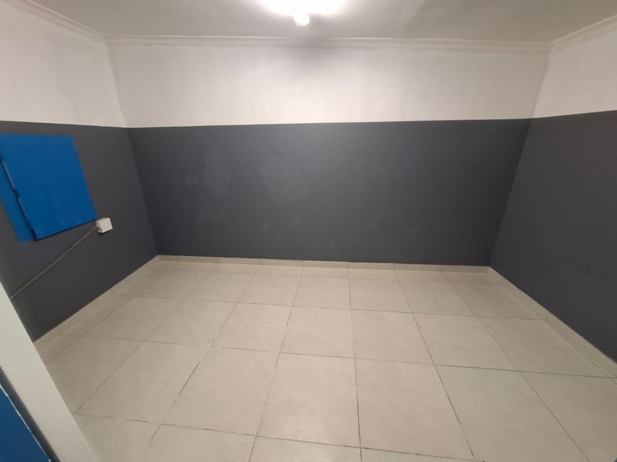 To Let Commercial Property for Rent in Stikland Industrial Western Cape